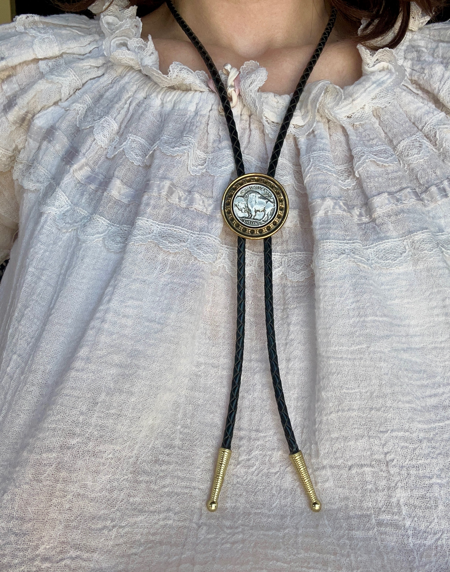Lux & Luz Buffalo Bolo