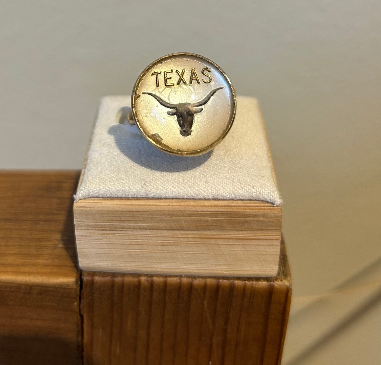 Lux & Luz Circle Texas Ring