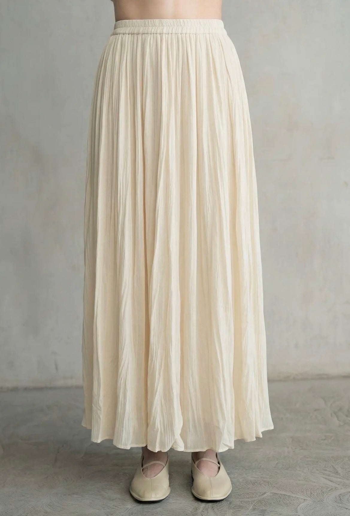 Elle Grey Elegant Crinkled Maxi Skirt