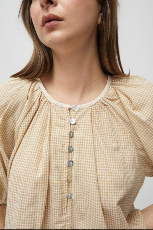Delia Top