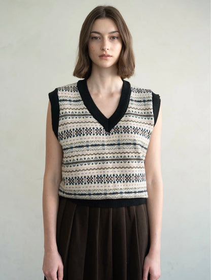 Relaxed Fit Knit Sweater Vest