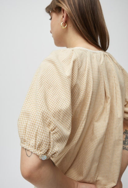 Delia Top