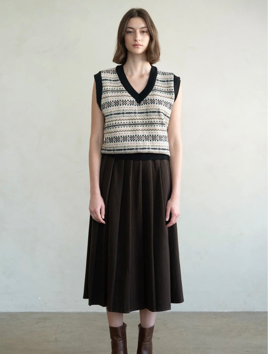 Relaxed Fit Knit Sweater Vest
