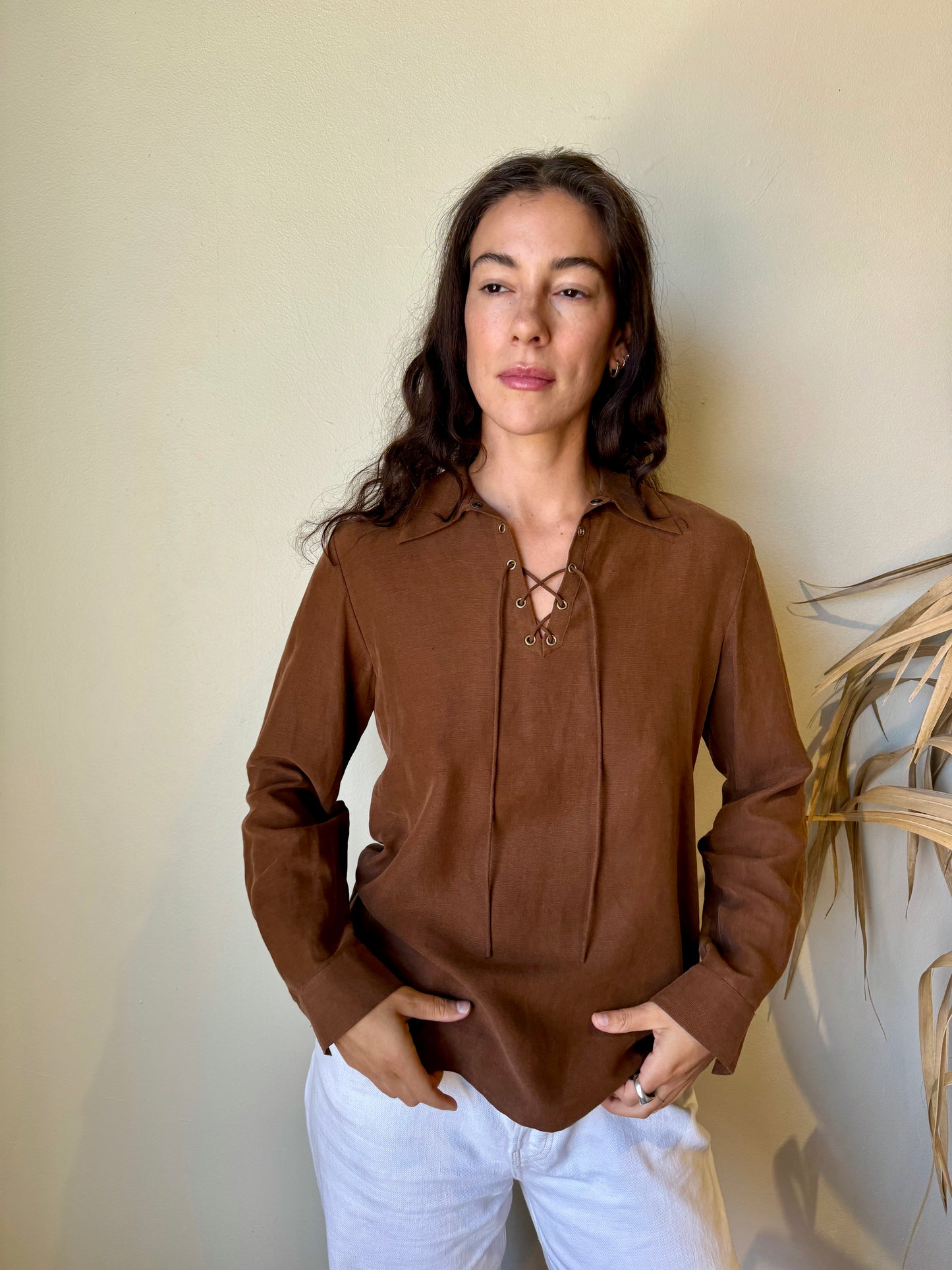 alt view on model dvf brown silk linen top