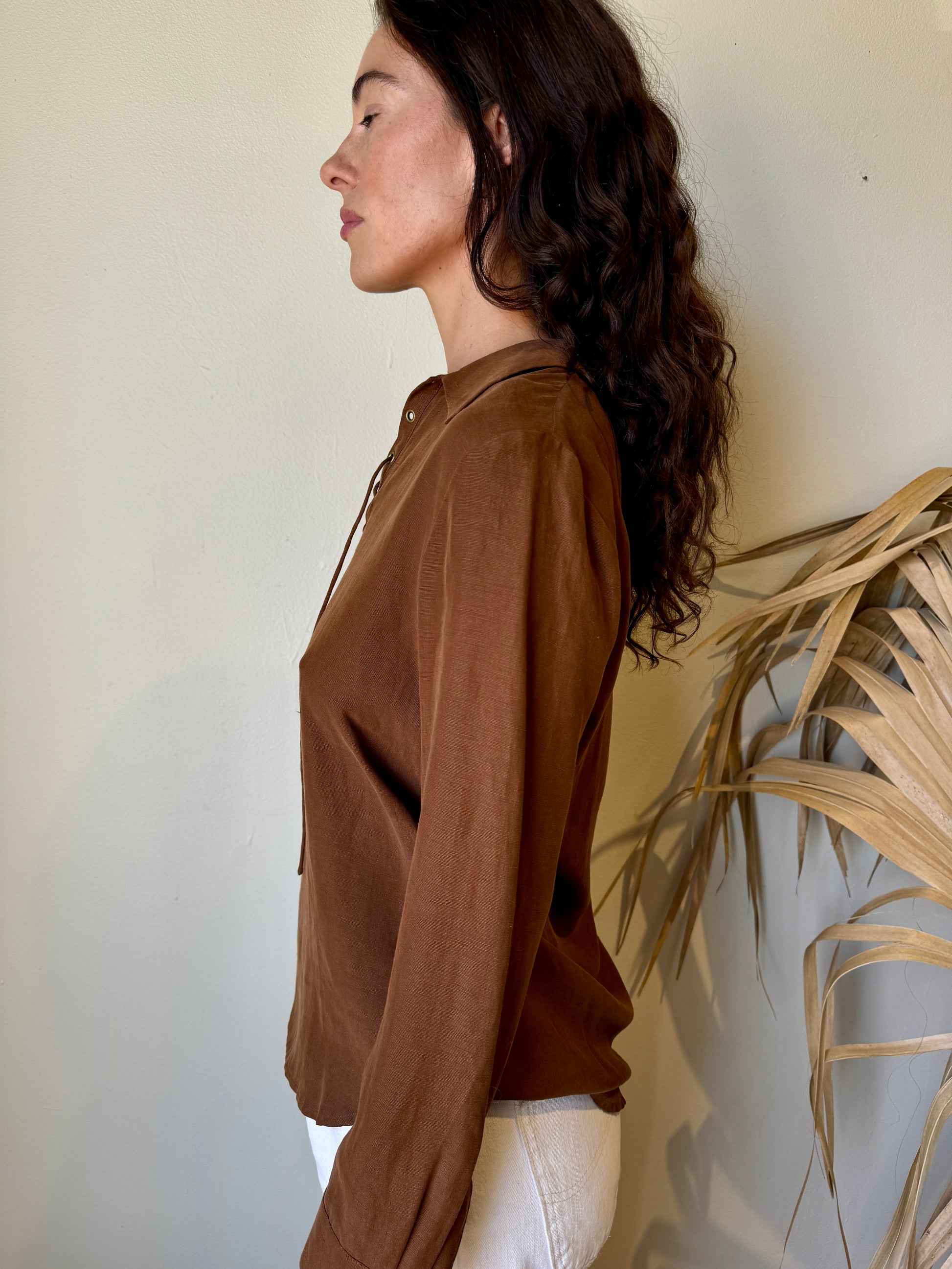 side view dvf brown silk linen top