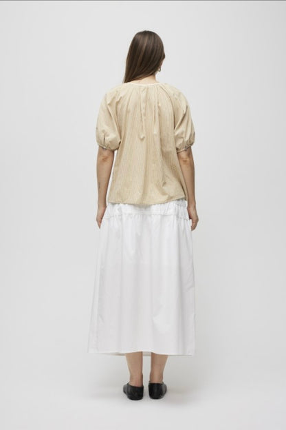 Delia Top