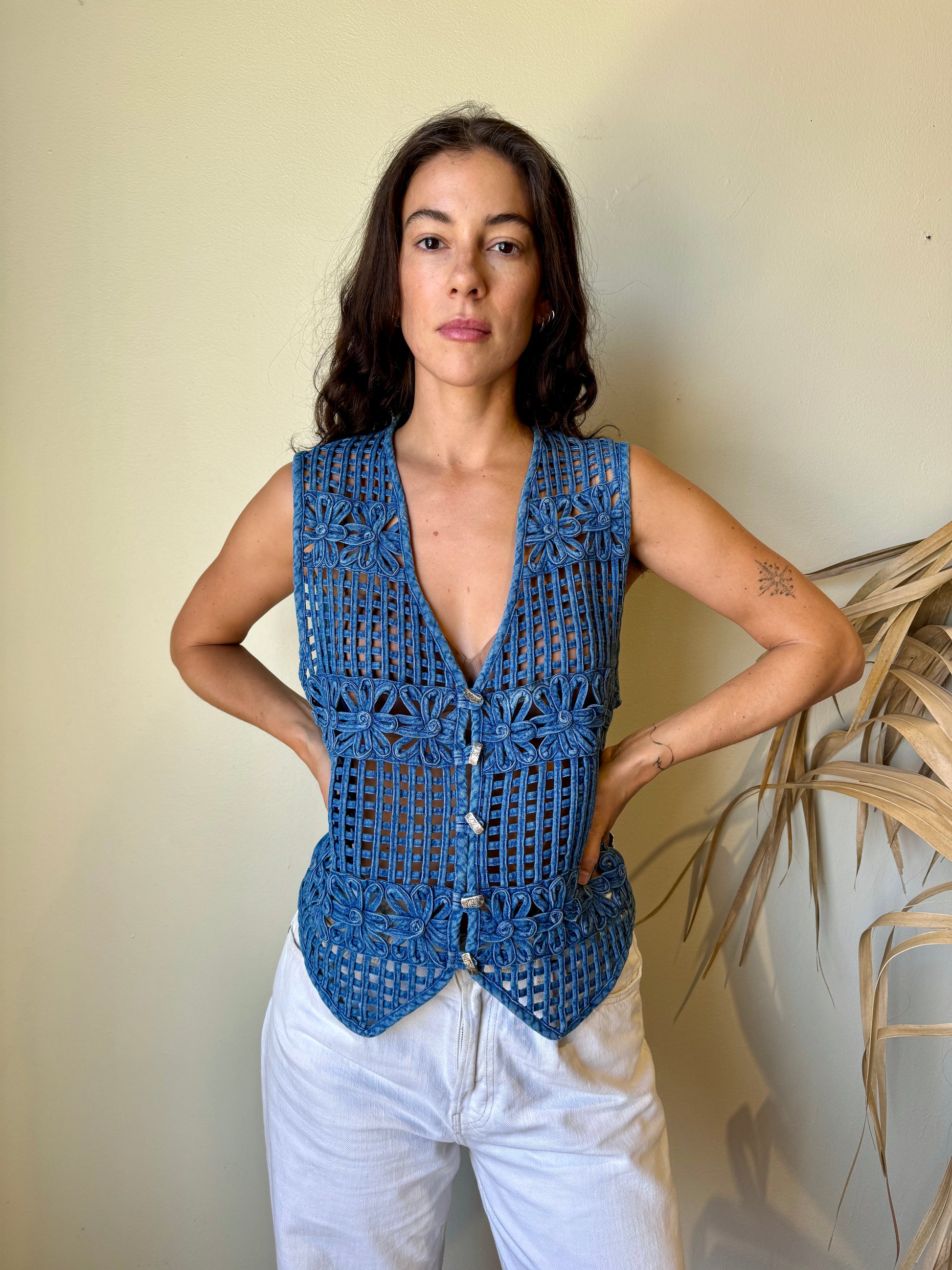 denim daisy vest on model