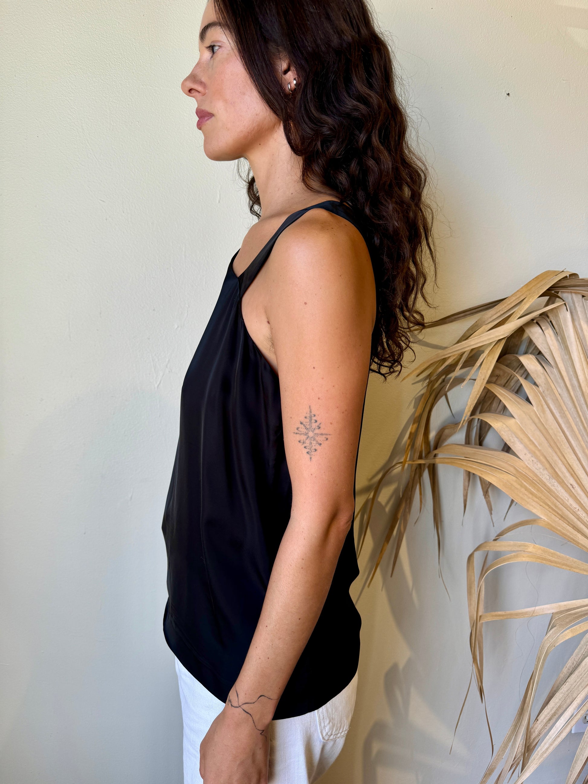 side view theory black silk asymmetrical tank