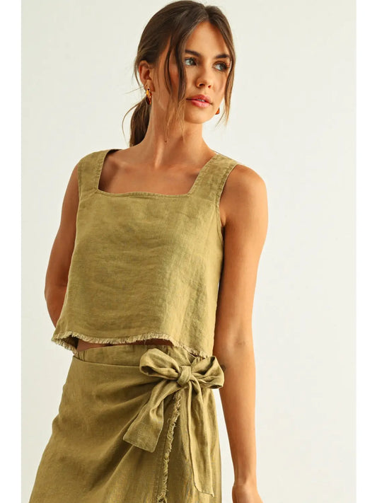 Julie Short Sleeve Square Neck Raw Hem Top